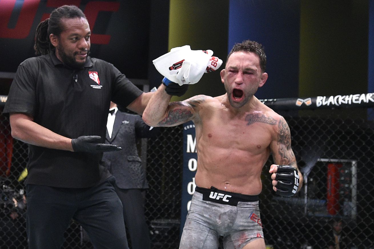 Frankie Edgar celebrates his win over Pedro Munhoz in his bantamweight debut in 2020.
