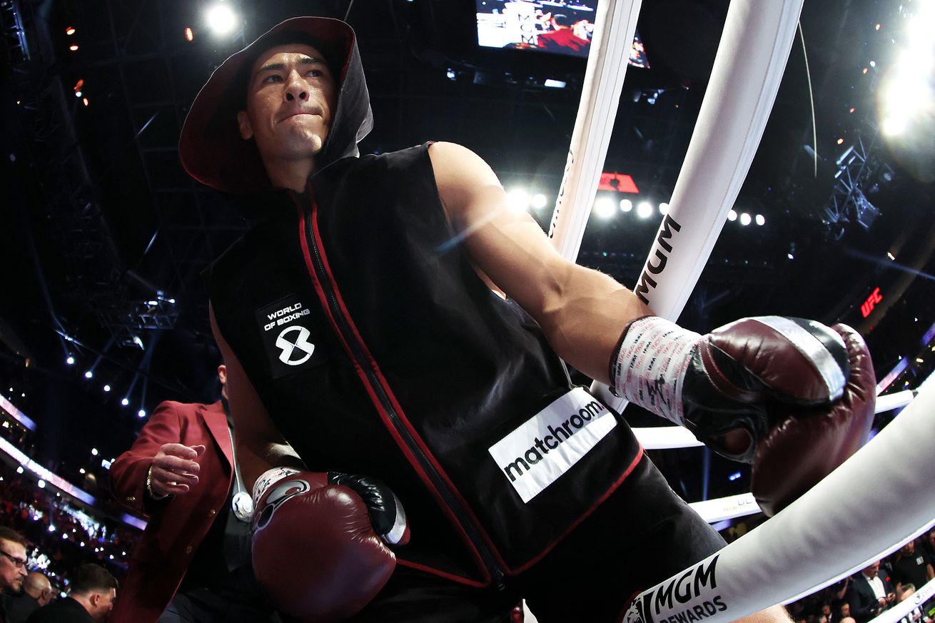 Canelo Alvarez v Dmitry Bivol