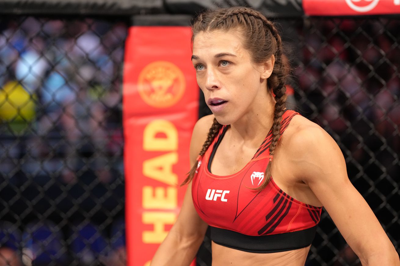 Joanna Jedrzejczyk at UFC 275. 