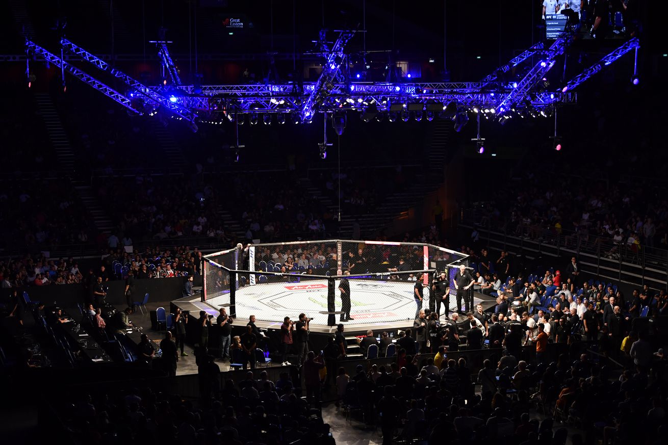 UFC Fight Night: Salikhov v Staropoli