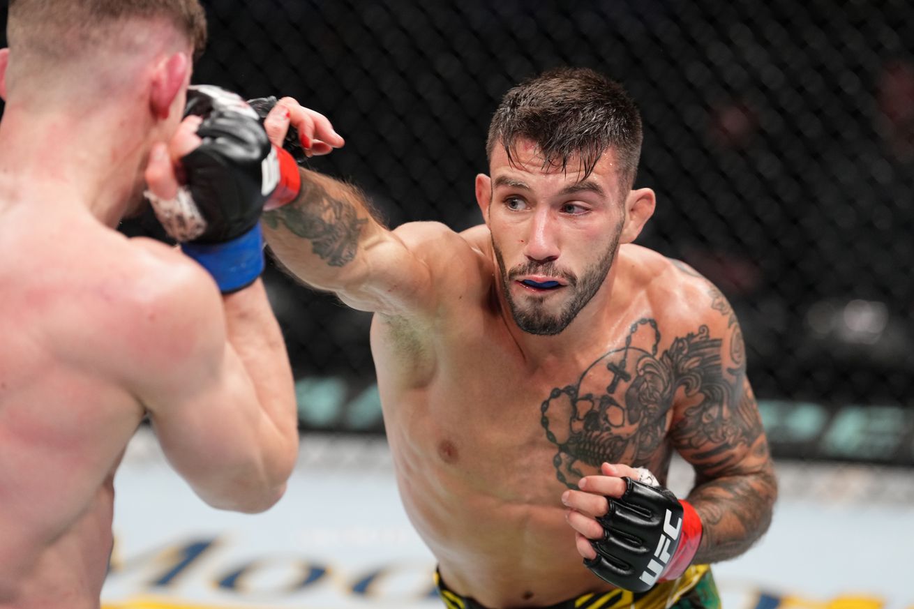 Matheus Nicolau is set to face Matt Schnell at UFC Orlando.