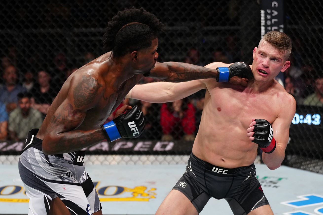UFC Fight Night: Thompson v Holland