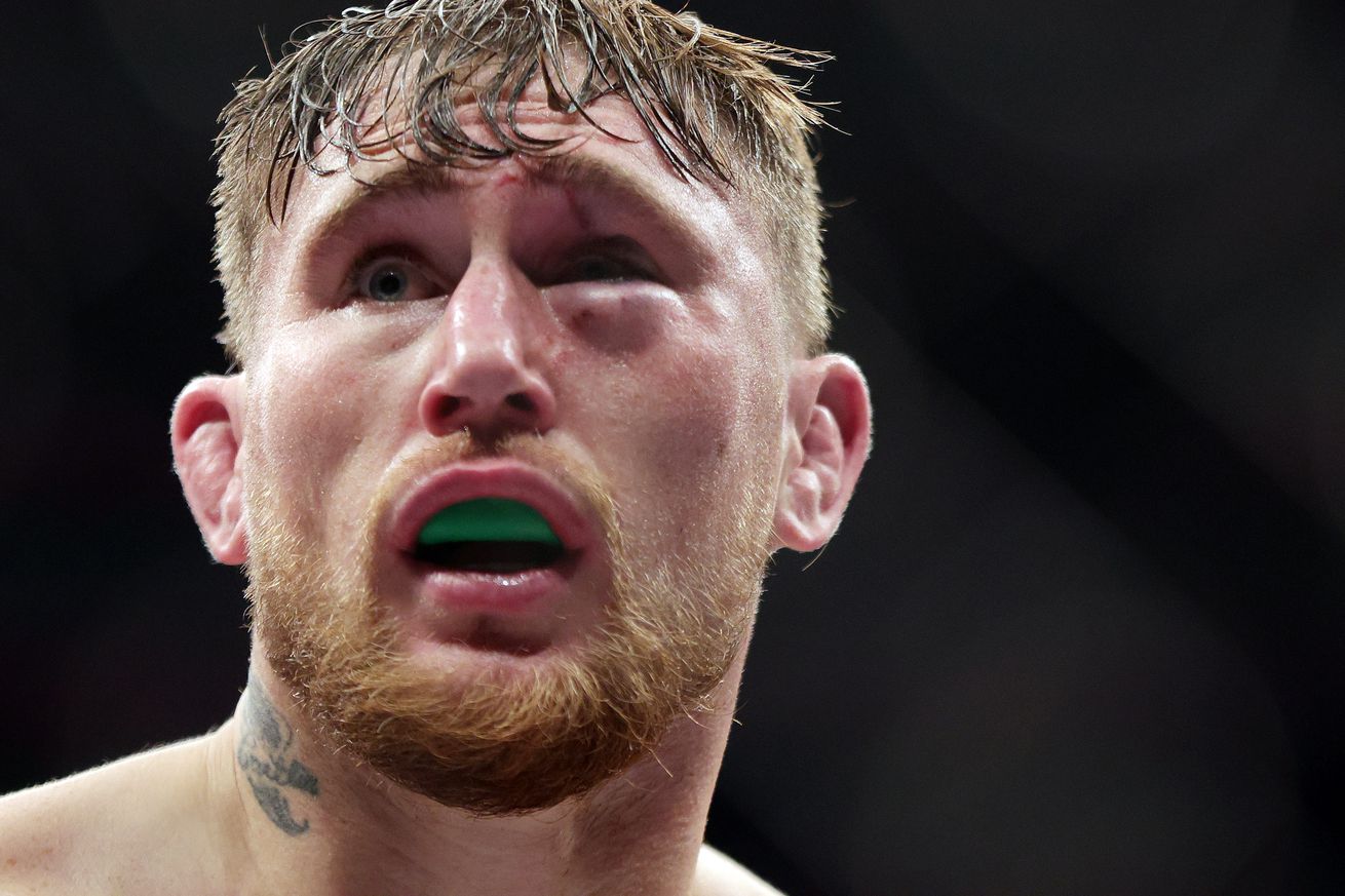 UFC 282: Till v Du Plessis