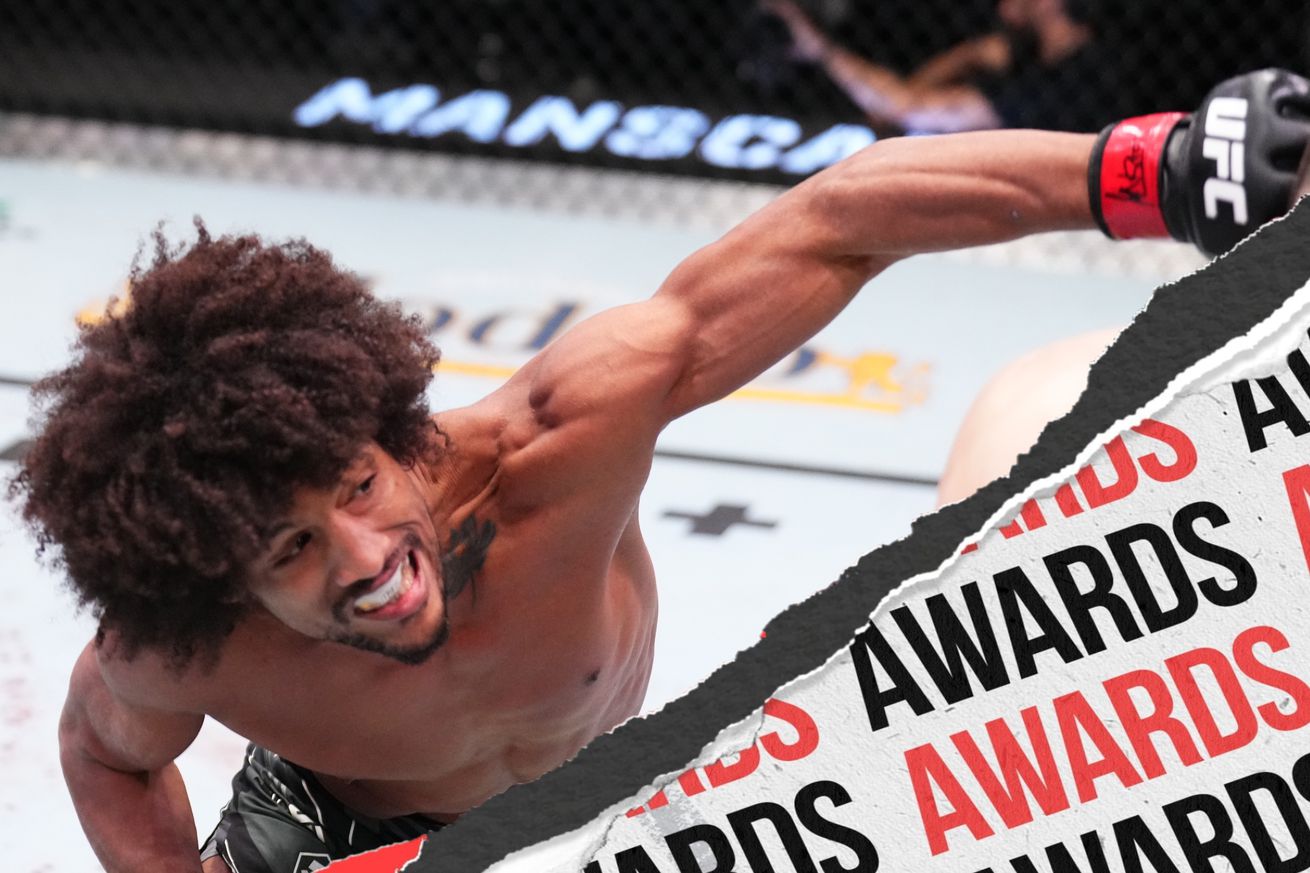 Alex Caceres punching Julian Erosa at UFC Vegas 66
