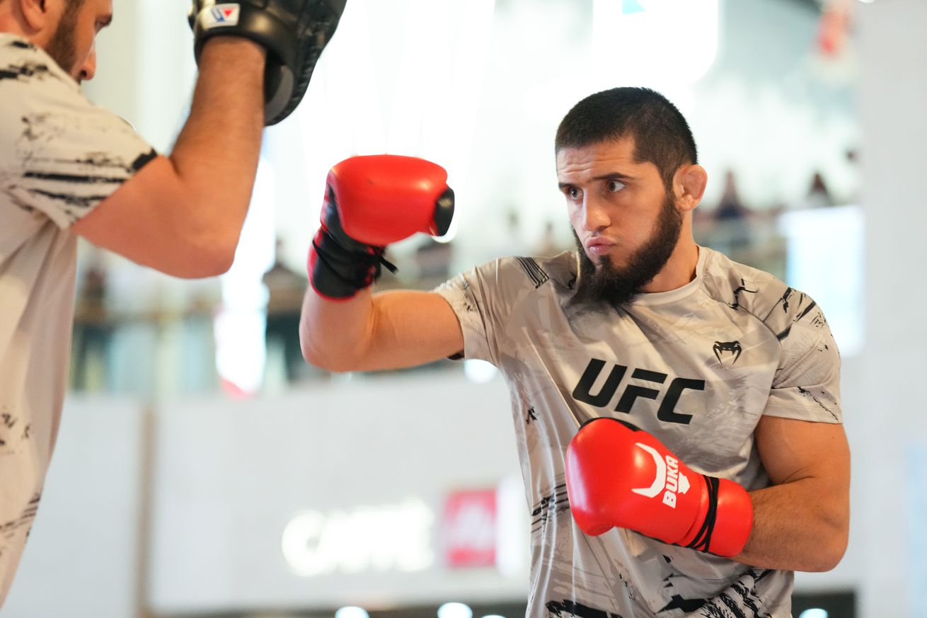 UFC 280: Open Workouts