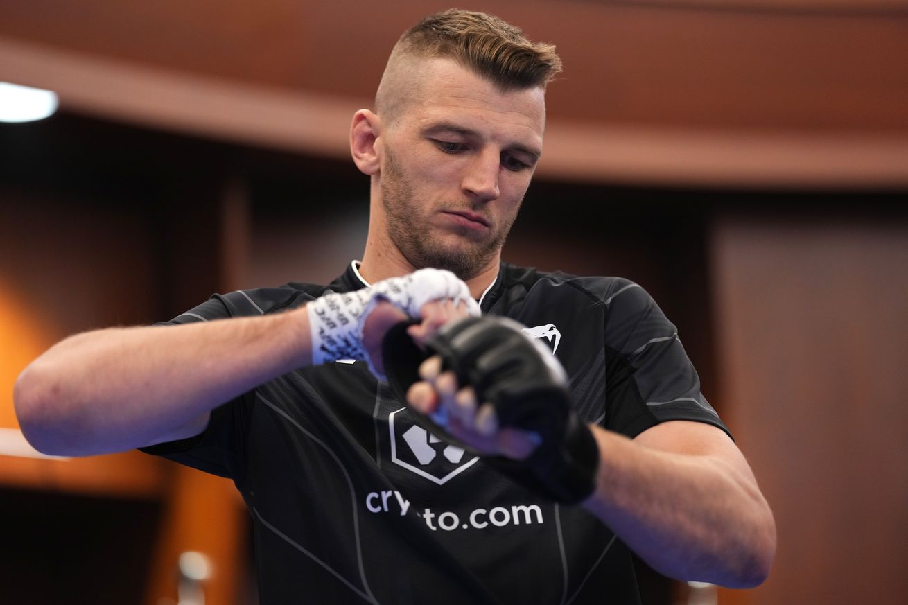 Dan Hooker backstage at UFC 281 in November. 