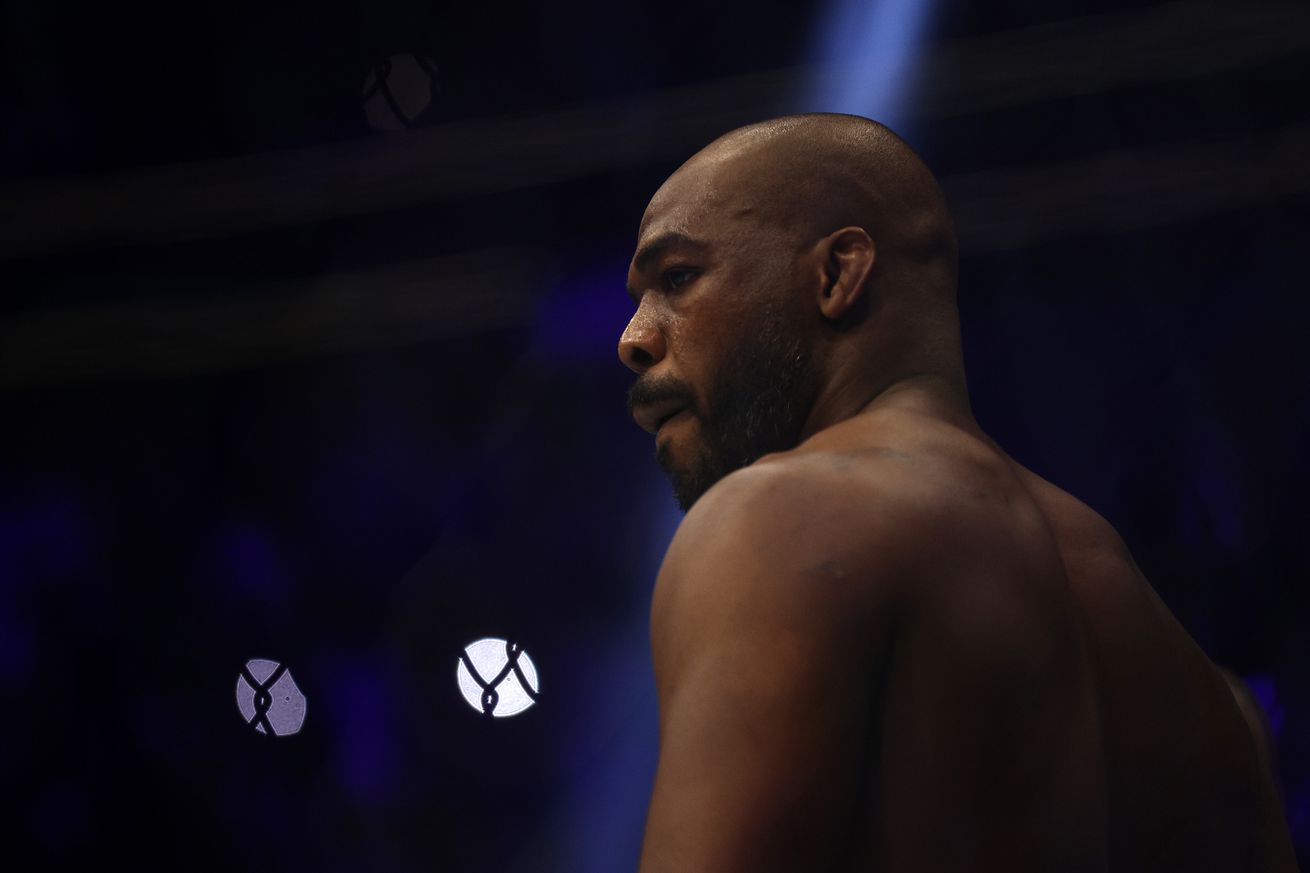 Jon Jones prepares for the start of his fight against Ciryl Gane.