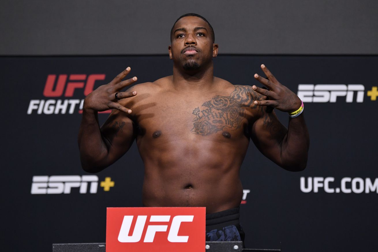 UFC Fight Night: Rozenstruik v Sakai Weigh-in