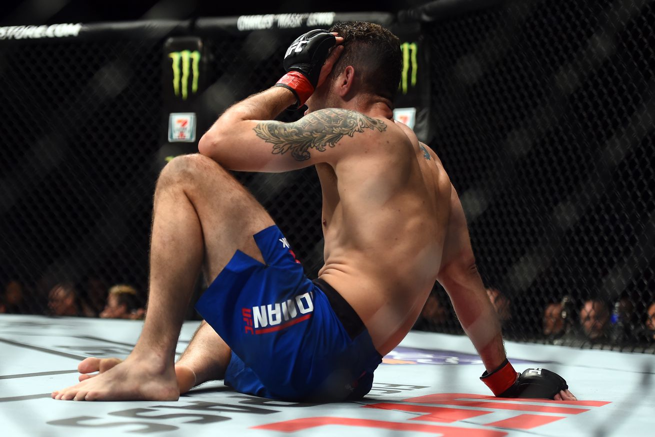 UFC 210: Weidman v Mousasi