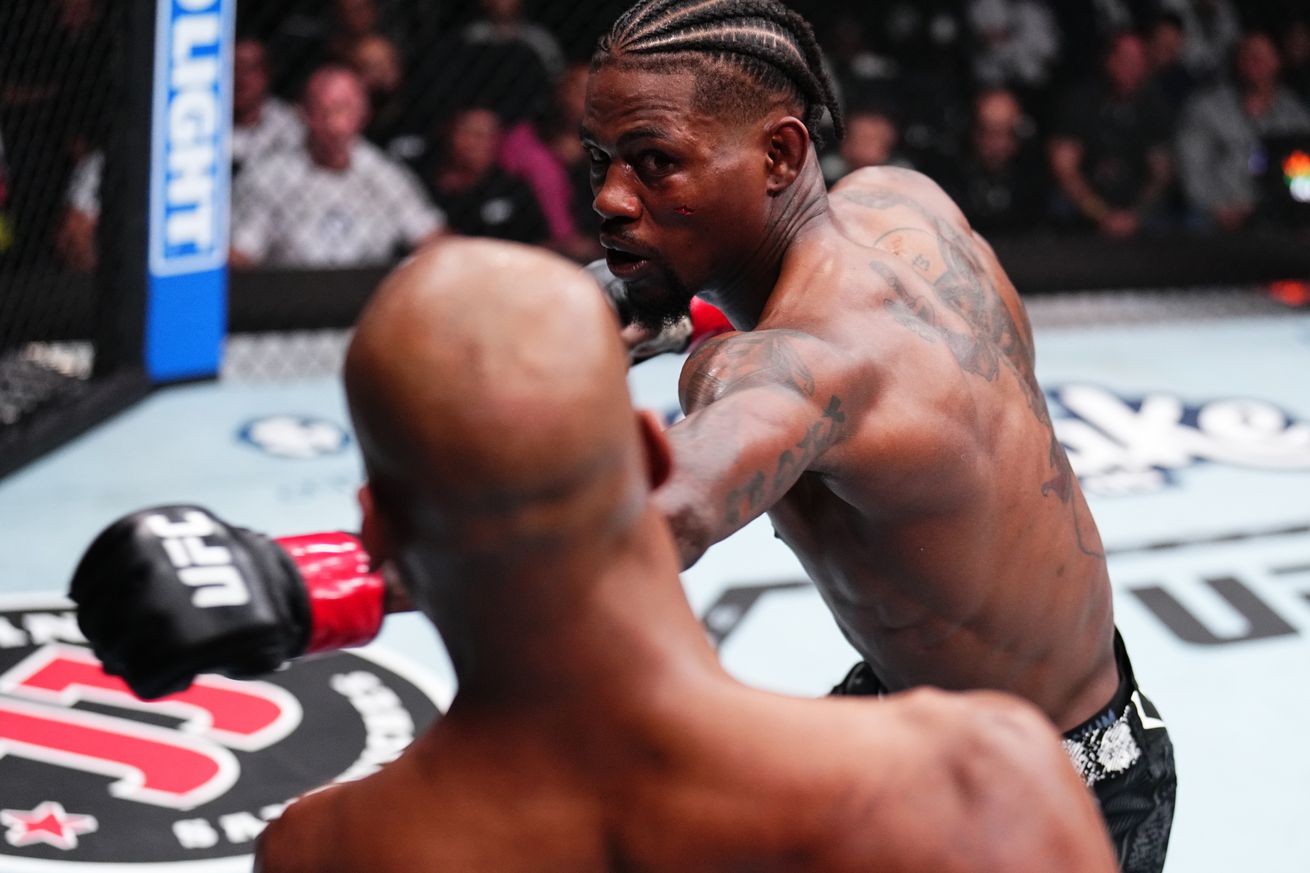 UFC 299: Holland v Page