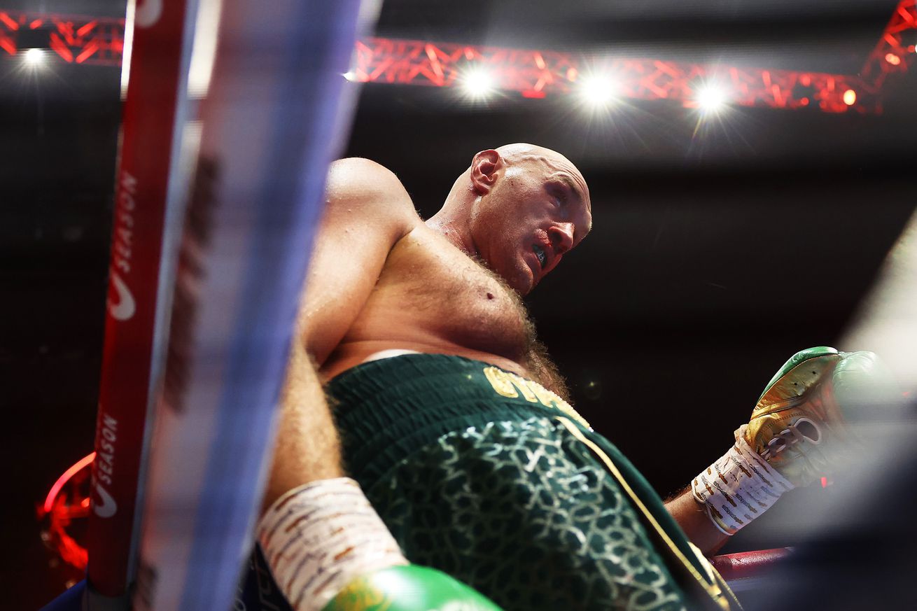 Tyson Fury v Oleksandr Usyk: Ring Of Fire - Fight Night