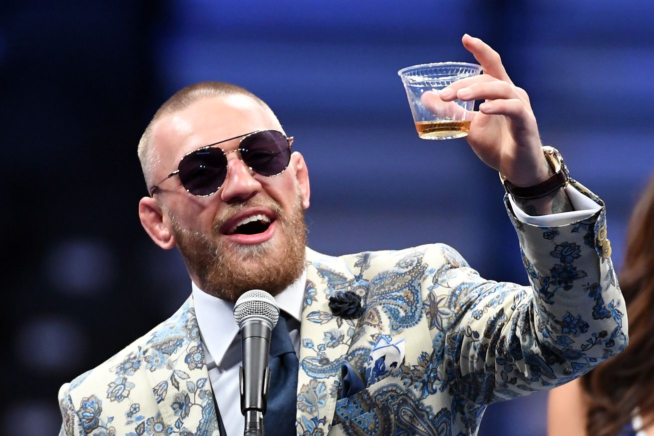 Floyd Mayweather Jr. v Conor McGregor