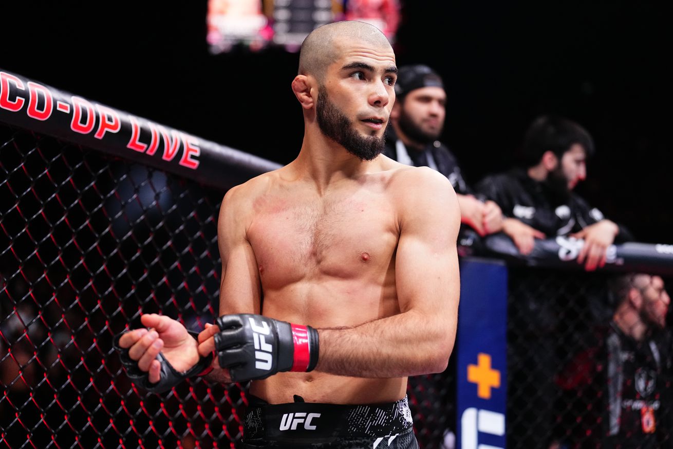 UFC 304: Mokaev v Kape