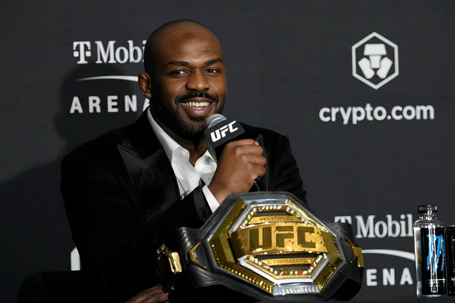 Jon Jones makes ominous comment on Tom Aspinall's title win 6 24799442657