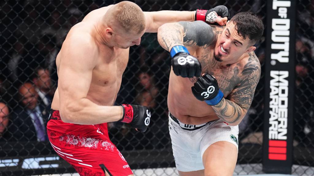 Dana White Confident Jon Jon vs. Tom Aspinall Will Happen: "I think he does it." 3 Tom Aspinall KO Pavlovich