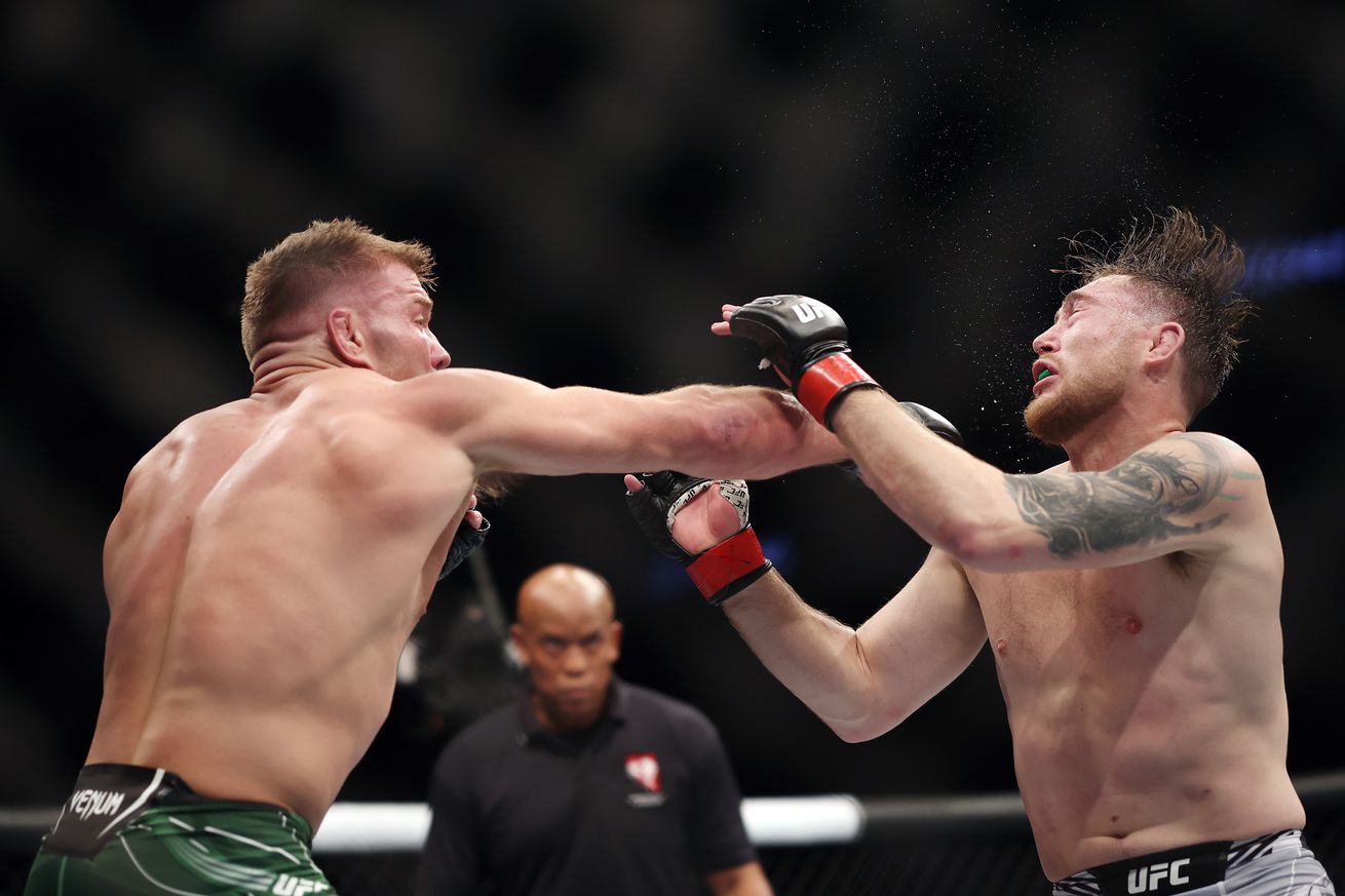 UFC 282: Till v Du Plessis