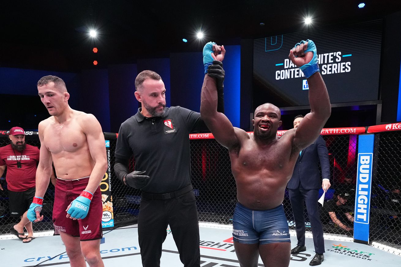 Dana White’s Contender Series: Finney v Rowston