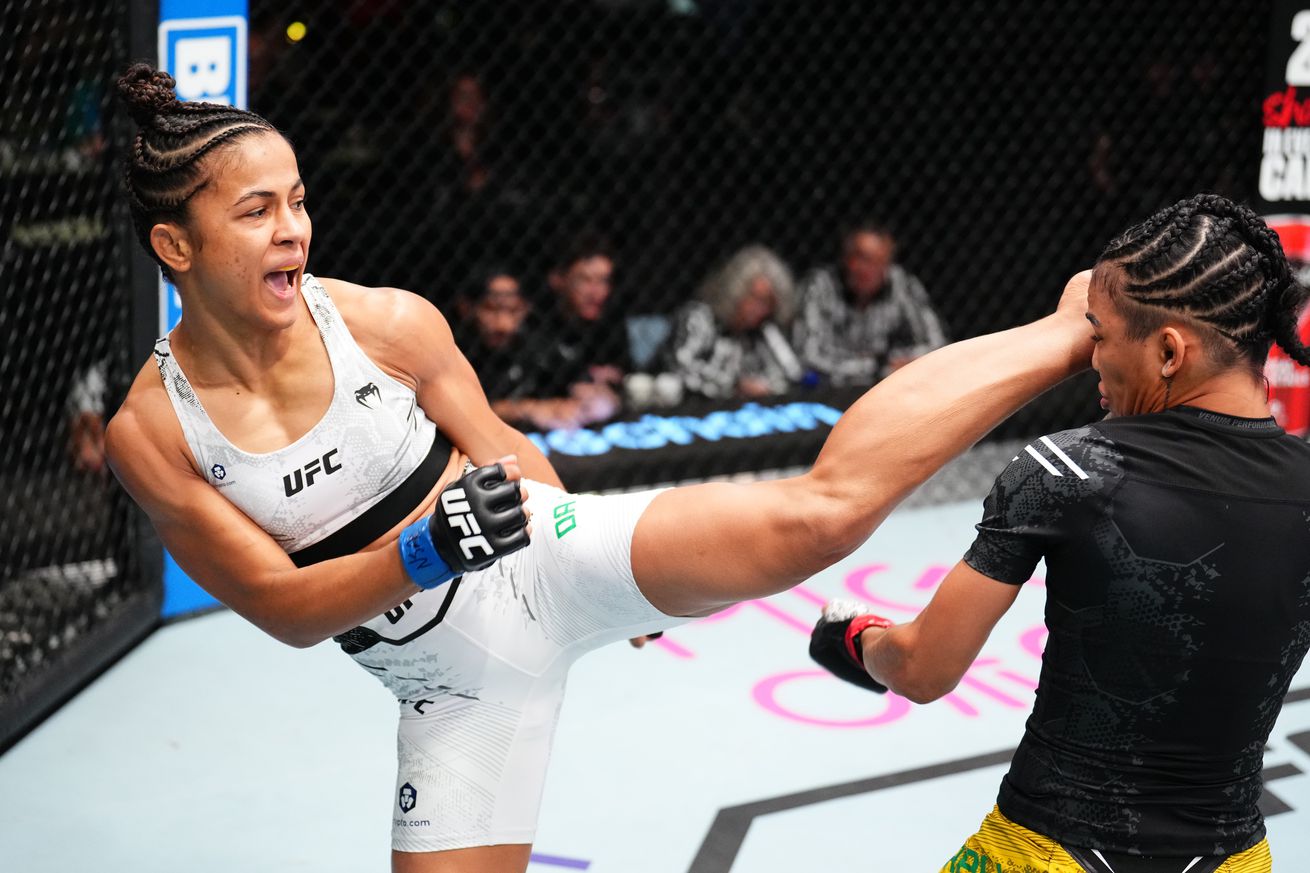 UFC Fight Night: Araujo v Silva