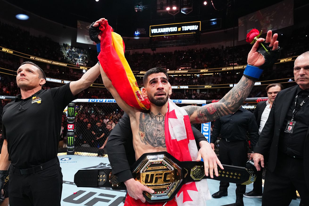 UFC 298: Volkanovski v Topuria