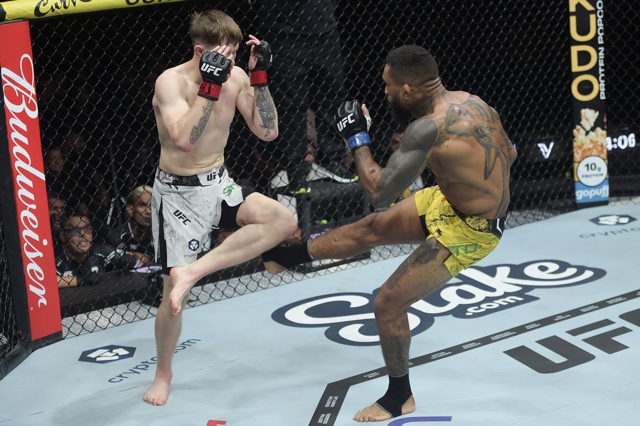UFC 301: Shore v Brito