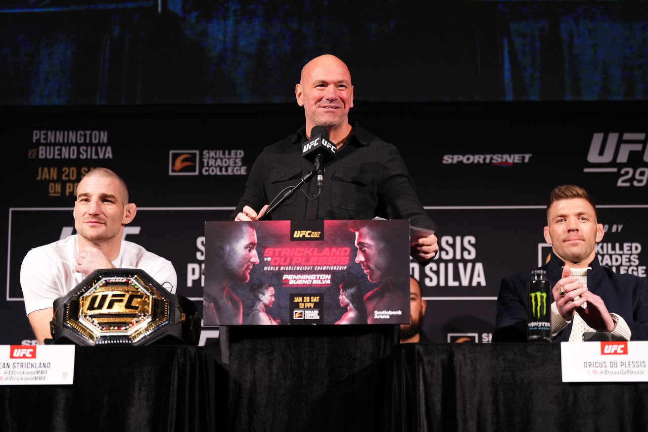Dana White with Sean Strickland and Dricus du Plessis